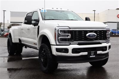 2026 Ford F-450 Super Duty PLATINUM  F-450 HI OUTPUT LVLED ON 22 " RIMS 37 " TIRES LOADED - Photo 7 - Gresham, OR 97030