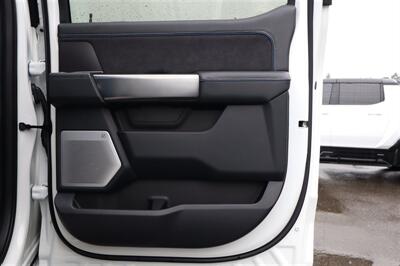 2026 Ford F-450 Super Duty PLATINUM  F-450 HI OUTPUT LVLED ON 22 " RIMS 37 " TIRES LOADED - Photo 26 - Gresham, OR 97030