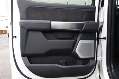 2026 Ford F-450 Super Duty PLATINUM  F-450 HI OUTPUT LVLED ON 22 " RIMS 37 " TIRES LOADED - Photo 22 - Gresham, OR 97030