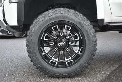 2024 GMC Sierra 3500 Denali  LIFTED DIESEL TRUCK 4X4 LOADED - Photo 11 - Gresham, OR 97030