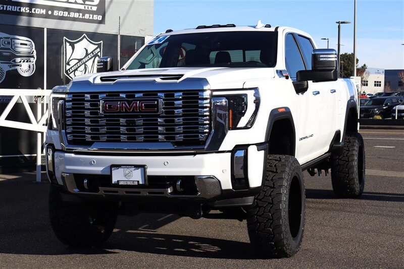 2024 GMC Sierra 3500 Denali  LIFTED DIESEL TRUCK 4X4 LOADED