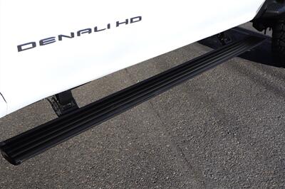 2024 GMC Sierra 3500 Denali LIFTED DIESEL TRUCK 4X4 LOADED - Photo 12 - Gresham, OR 97030