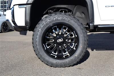 2024 GMC Sierra 3500 Denali LIFTED DIESEL TRUCK 4X4 LOADED - Photo 10 - Gresham, OR 97030