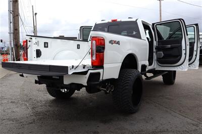 2025 Ford F-350 Platinum  LIFTED DIESEL TRUCK 4X4 LOADED - Photo 36 - Gresham, OR 97030
