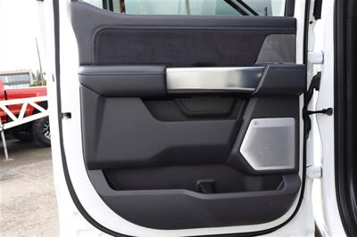 2025 Ford F-350 Platinum  LIFTED DIESEL TRUCK 4X4 LOADED - Photo 22 - Gresham, OR 97030