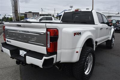 2023 Ford F-450 Super Duty Platinum  LIFTED DIESEL TRUCK 4X4 LOADED - Photo 5 - Gresham, OR 97030