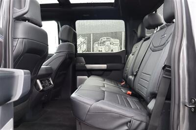 2026 Ford F-450 Super Duty PLATINUM  LVLED F-450 HI OUTPUT  22 " FORGED RIMS  37 " TIRES LOADED - Photo 23 - Gresham, OR 97030