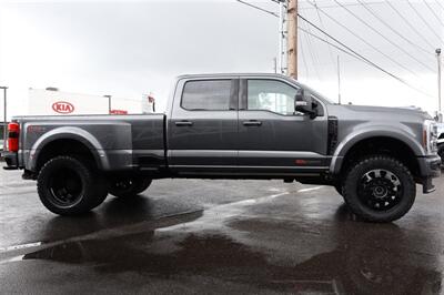 2026 Ford F-450 Super Duty PLATINUM  LVLED F-450 HI OUTPUT  22 " FORGED RIMS  37 " TIRES LOADED - Photo 6 - Gresham, OR 97030