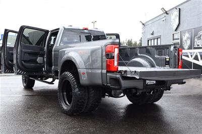 2026 Ford F-450 Super Duty PLATINUM  LVLED F-450 HI OUTPUT  22 " FORGED RIMS  37 " TIRES LOADED - Photo 32 - Gresham, OR 97030