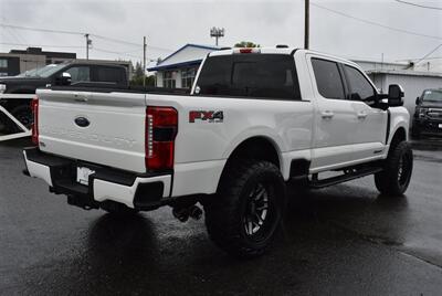 2023 Ford F-350 Lariat  LIFTED 4X4 DIESEL ON 37'S - Photo 5 - Gresham, OR 97030