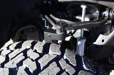 2024 GMC Sierra 3500 AT4  LIFTED DIESEL TRUCK 4X4 LOADED - Photo 11 - Gresham, OR 97030