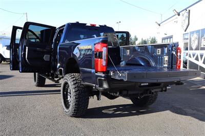 2024 Ford F-350 Platinum  LIFTED DIESEL HI OUTPUT TRUCK 4X4 LOADED - Photo 31 - Gresham, OR 97030