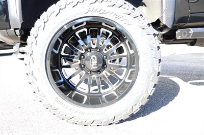 2024 GMC Sierra 3500 AT4 LIFTED DIESEL TRUCK 4X4 LOADED - Photo 10 - Gresham, OR 97030