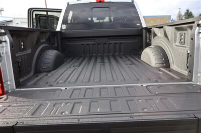 2024 Ford F-350 Platinum  LIFTED DIESEL TEMOR TRUCK 4X4 LOADED - Photo 17 - Gresham, OR 97030