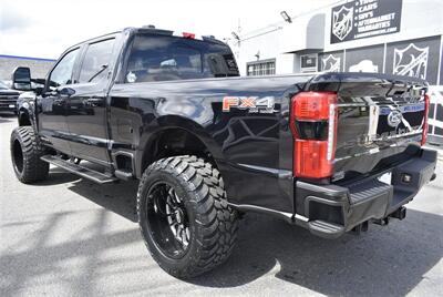 2023 Ford F-350 Lariat  LIFTED 4X4 DIESEL ON 37'S - Photo 4 - Gresham, OR 97030