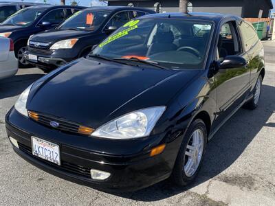 2000 Ford Focus ZX3   - Photo 3 - Oceanside, CA 92054