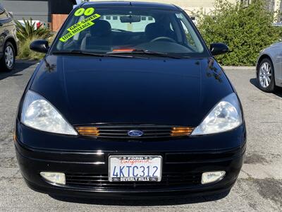 2000 Ford Focus ZX3   - Photo 2 - Oceanside, CA 92054