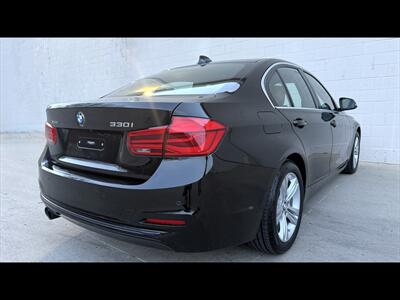 2017 BMW 330i xDrive - Photo 5 - Dedham, MA 02026