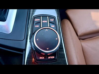 2017 BMW 330i xDrive - Photo 19 - Dedham, MA 02026