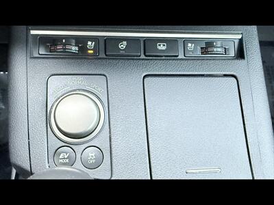 2015 Lexus ES300h   - Photo 22 - Dedham, MA 02026