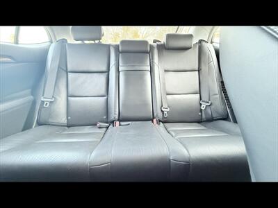 2015 Lexus ES300h   - Photo 30 - Dedham, MA 02026