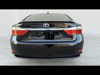 2015 Lexus ES300h   - Photo 6 - Dedham, MA 02026