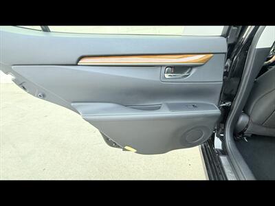 2015 Lexus ES300h   - Photo 28 - Dedham, MA 02026