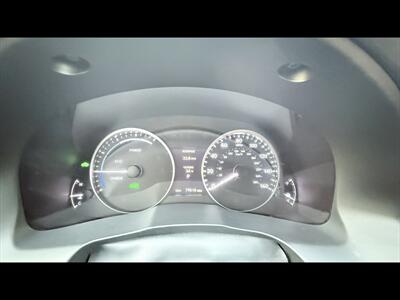 2015 Lexus ES300h   - Photo 19 - Dedham, MA 02026