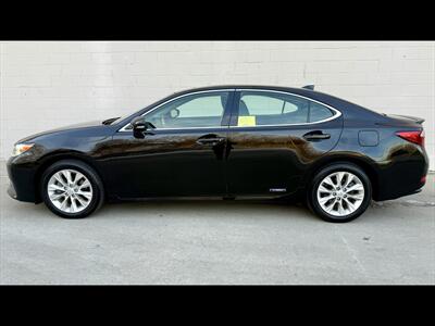 2015 Lexus ES300h   - Photo 8 - Dedham, MA 02026
