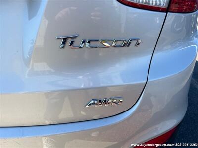 2013 Hyundai TUCSON Limited   - Photo 12 - Seekonk, MA 02771