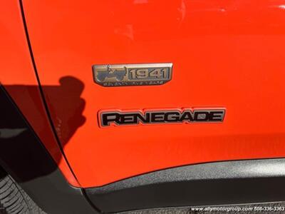 2016 Jeep Renegade Latitude 75th Annive   - Photo 12 - Seekonk, MA 02771