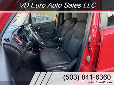2015 Jeep Renegade Trailhawk  4x4 - Photo 14 - Portland, OR 97218