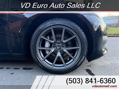 2021 Tesla Model 3 Standard Range Plus   - Photo 14 - Portland, OR 97218