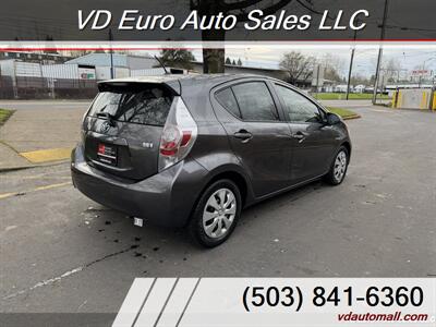 2013 Toyota Prius c One - Photo 6 - Portland, OR 97218