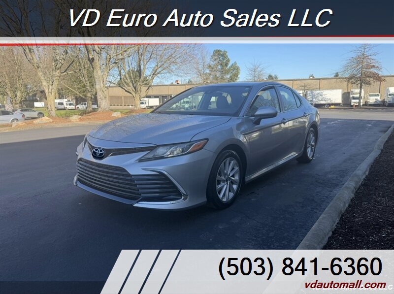 2023 Toyota Camry LE   - Photo 1 - Portland, OR 97218