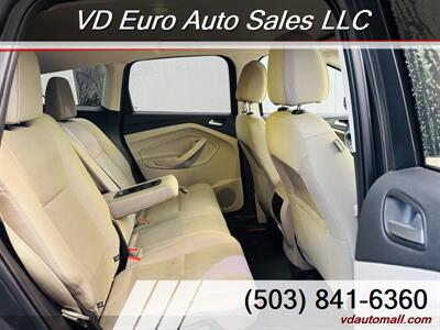2017 Ford Escape SE  AWD - Photo 21 - Portland, OR 97218