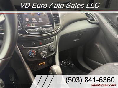 2020 Chevrolet Trax LT  AWD - Photo 10 - Portland, OR 97218