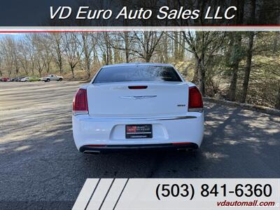 2015 Chrysler 300 Series Limited  -CLEAN TITLE! - Photo 7 - Portland, OR 97218