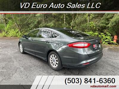 2015 Ford Fusion S  -CLEAN TITLE! - Photo 16 - Portland, OR 97218