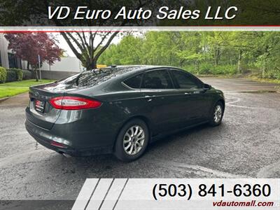 2015 Ford Fusion S  -CLEAN TITLE! - Photo 11 - Portland, OR 97218