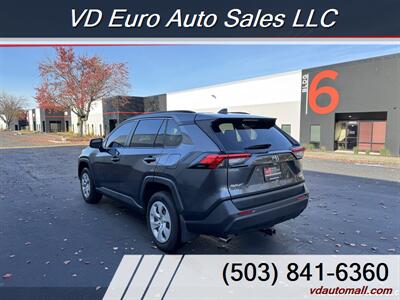 2019 Toyota RAV4 LE  AWD - Photo 6 - Portland, OR 97218
