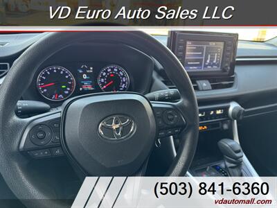 2019 Toyota RAV4 LE  AWD - Photo 24 - Portland, OR 97218