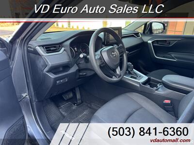 2019 Toyota RAV4 LE  AWD - Photo 23 - Portland, OR 97218
