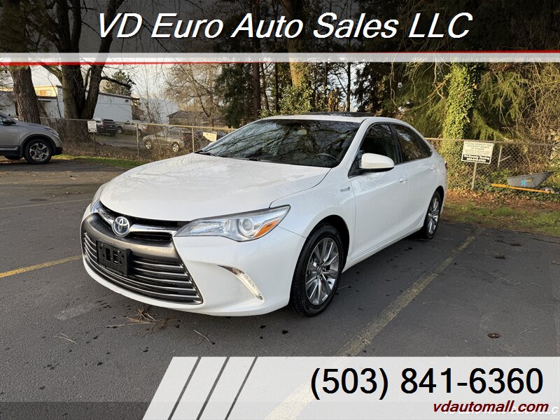 2015 Toyota Camry Hybrid LE   - Photo 1 - Portland, OR 97218