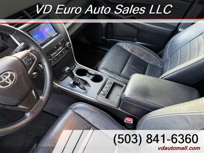 2015 Toyota Camry Hybrid LE   - Photo 10 - Portland, OR 97218