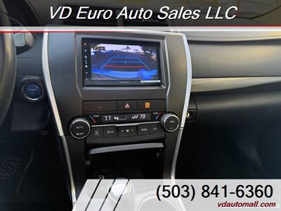 2015 Toyota Camry Hybrid LE   - Photo 18 - Portland, OR 97218