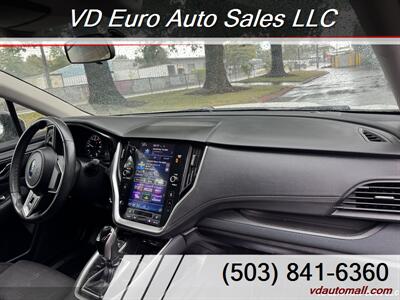 2022 Subaru Outback Premium  AWD - Photo 13 - Portland, OR 97218