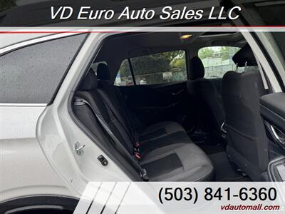 2022 Subaru Outback Premium  AWD - Photo 9 - Portland, OR 97218