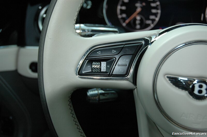 2022 Bentley Continental GT V8 photo
