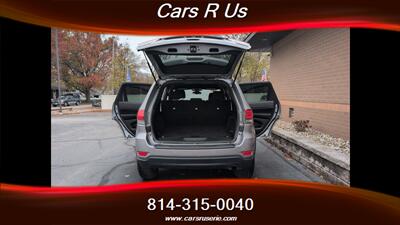 2018 Jeep Grand Cherokee Laredo   - Photo 8 - Erie, PA 16506